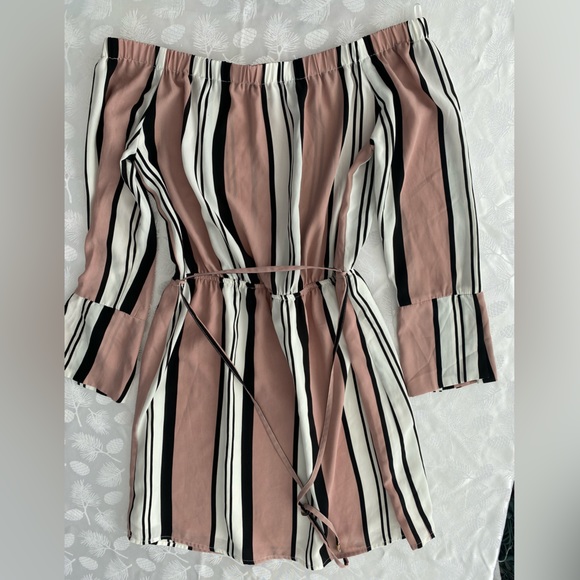 Dex off the shoulder dress - Picture 3 of 4